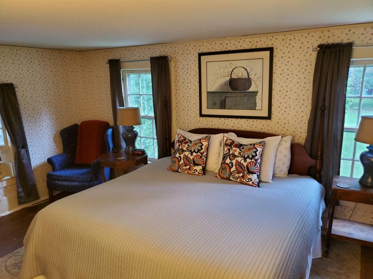 Windflower Inn Great Barrington Exterior foto